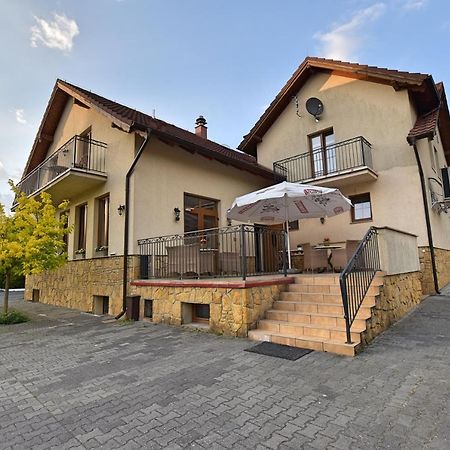 Hotel Radzewice Exteriör bild