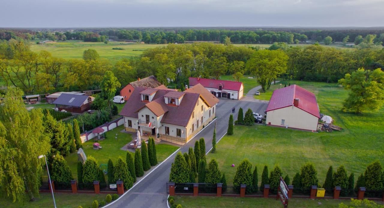 Hotel Radzewice Exteriör bild